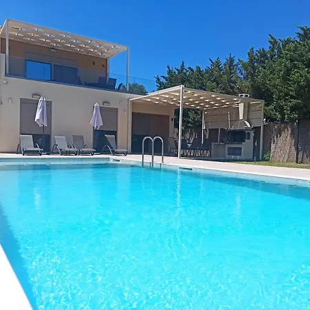 Daedalus Villa *